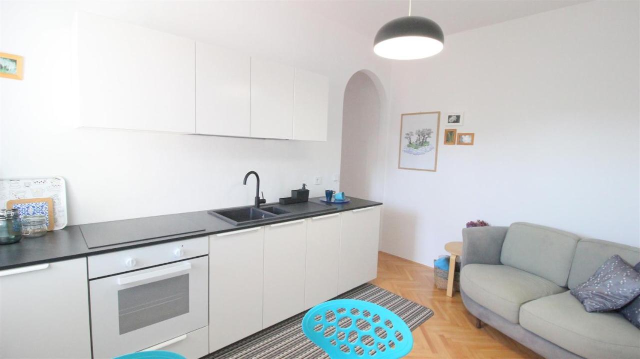Tamaris, 600 M From The Beach Novigrad  Exterior photo