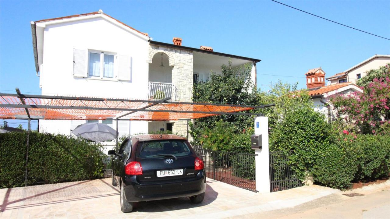 Tamaris, 600 M From The Beach Novigrad  Exterior photo