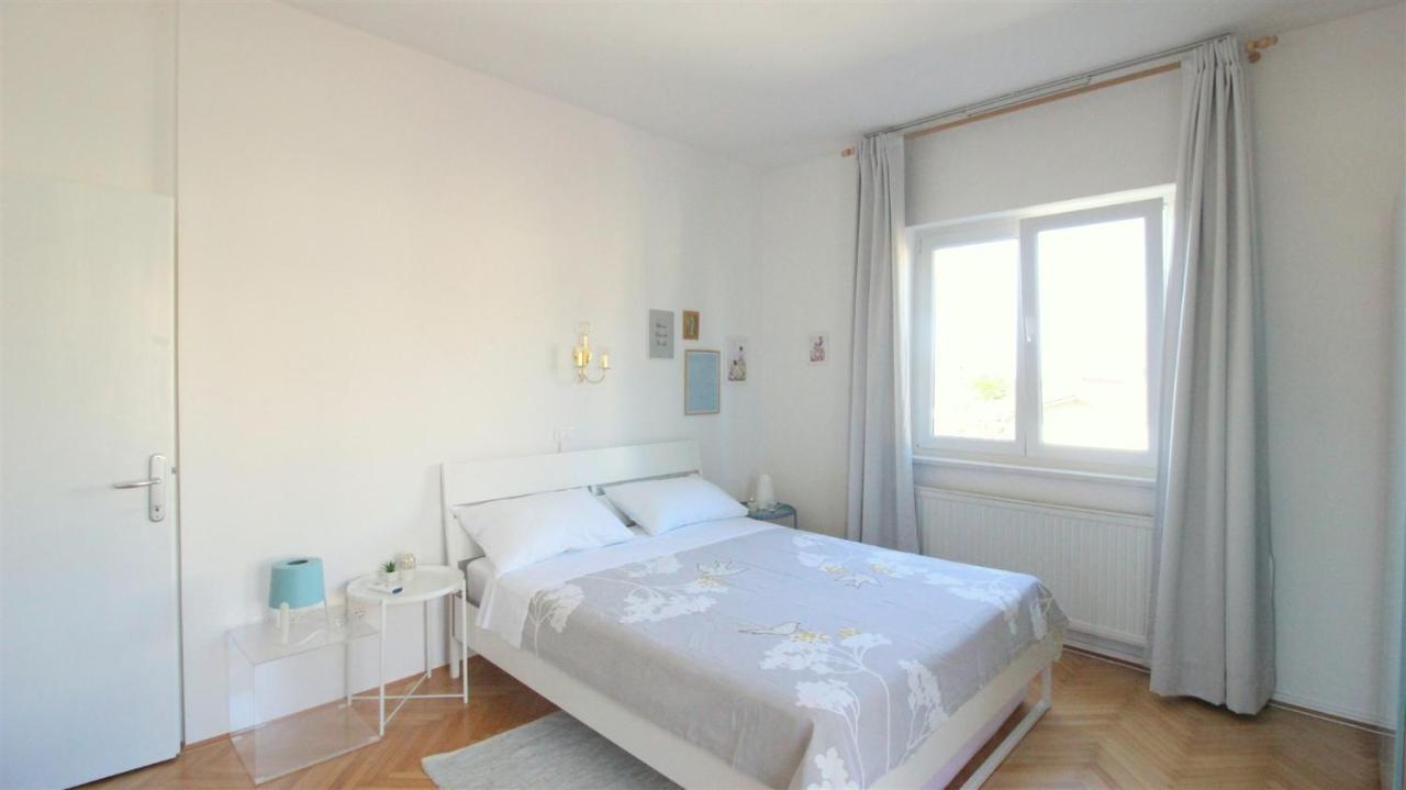 Tamaris, 600 M From The Beach Novigrad  Exterior photo