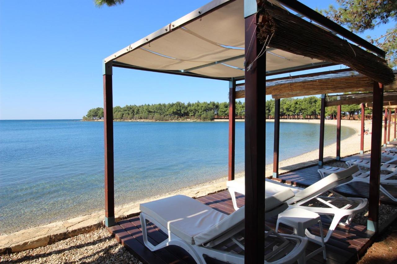 Tamaris, 600 M From The Beach Novigrad  Exterior photo